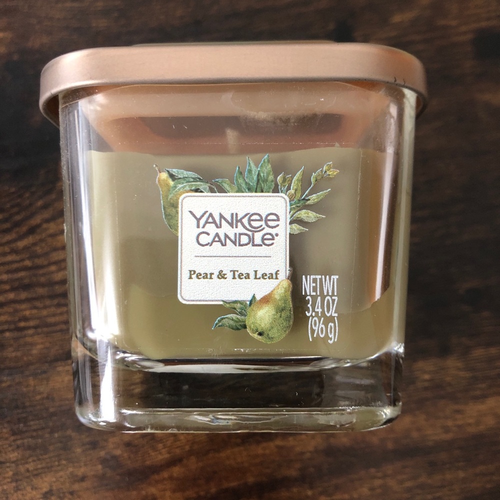 Yankee Candle Pear & Tea Leaf
